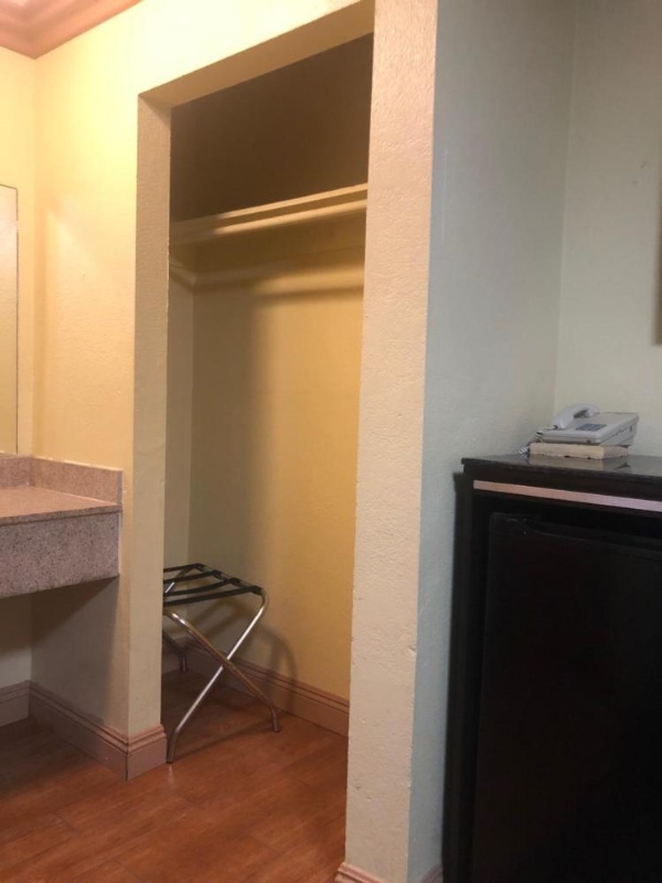 Glendora Motel image 12